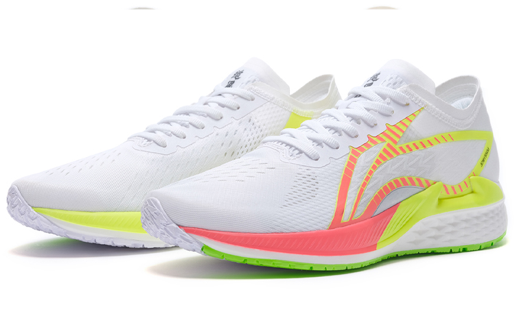 Lookbook (W) Li-Ning ZhuiFeng 'Putih' Sepatu Olahraga ARBQ008-3