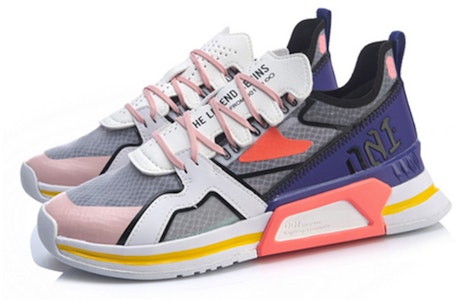 【華晨宇心選】LiNing李寧 001 T1000 女款 白紫 Lookbook 【華晨宇心選】LiNing李寧 001 T1000 女款 白紫