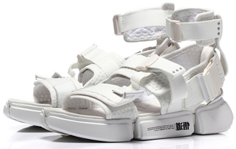 (W) Li-Ning 2.0 Platform Kasut Sandal Krimi AGBN068-1 Lookbook (W) Li-Ning 2.0 Platform Kasut Sandal Krimi AGBN068-1