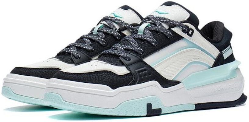 (W) Sepatu Skate Li-Ning AG 'Putih Hitam Biru' AGCS246-1 Lookbook (W) Sepatu Skate Li-Ning AG 'Putih Hitam Biru' AGCS246-1