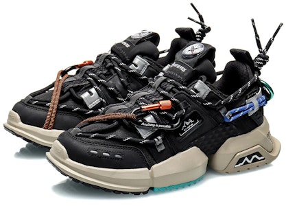 李寧 舒適耐磨休閒 低幫老爹鞋 女款 黑 Lookbook 李寧 舒適耐磨休閒 低幫老爹鞋 女款 黑