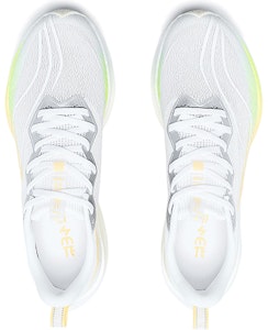 LiNing李寧 赤兔6pro 減震防滑耐磨 低筒 跑步鞋 女款 白色 Lookbook LiNing李寧 赤兔6pro 減震防滑耐磨 低筒 跑步鞋 女款 白色