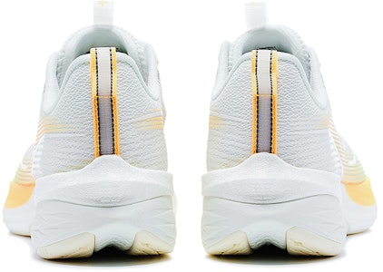 LiNing李寧 赤兔6pro 減震防滑耐磨 低筒 跑步鞋 女款 白色 Shop LiNing李寧 赤兔6pro 減震防滑耐磨 低筒 跑步鞋 女款 白色