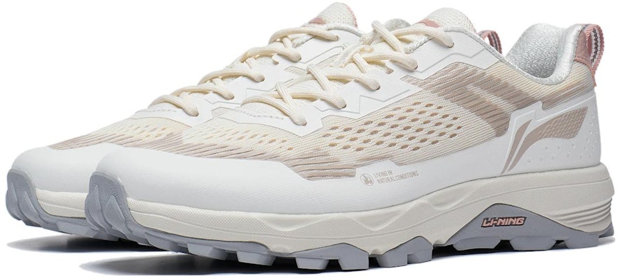 (Women) Li-Ning Gundam 'White Tan' ARDT008-3 Lookbook (Women) Li-Ning Gundam 'White Tan' ARDT008-3