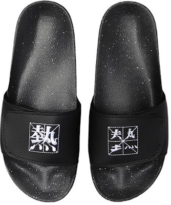 (W) Li-Ning Magic Tape 'Hot' Slides 'Hitam' Sandal AGAQ026-2 Lookbook (W) Li-Ning Magic Tape 'Hot' Slides 'Hitam' Sandal AGAQ026-2