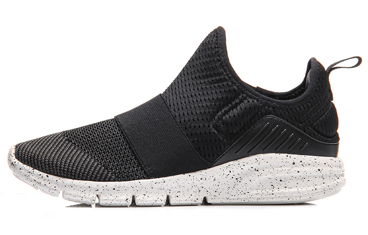 Buy (W) Sepatu Lari Li-Ning 'Hitam' AGLM088-2