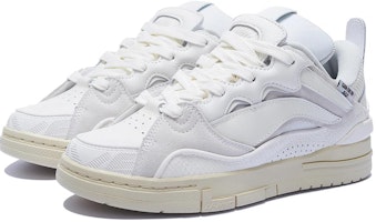 LiNing李寧 惟吾 Golden 經典潮流 防滑耐磨透氣 低幫 板鞋 女款 白色 Lookbook LiNing李寧 惟吾 Golden 經典潮流 防滑耐磨透氣 低幫 板鞋 女款 白色