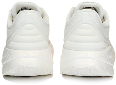 LiNing李寧 李寧 越影 ? 低筒 跑步鞋 女款 米白色 Shop LiNing李寧 李寧 越影 ? 低筒 跑步鞋 女款 米白色