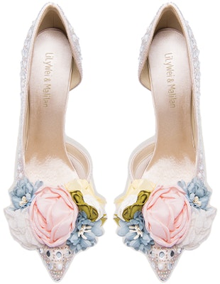 (W) Lily Wei Slip-On 'Bunga Berlian Imitasi Merah Jambu Champagne' NN-472 Lookbook (W) Lily Wei Slip-On 'Bunga Berlian Imitasi Merah Jambu Champagne' NN-472