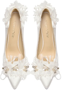 Lily Wei 珍珠水鑽花卉輕便鞋 細跟 高筒鞋 10cm 女款 白色 Lookbook Lily Wei 珍珠水鑽花卉輕便鞋 細跟 高筒鞋 10cm 女款 白色