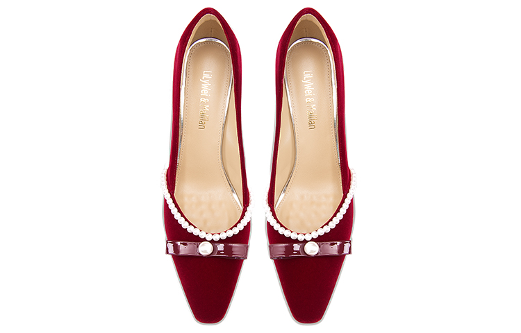 Lookbook (W) Lily Wei Tacones Altos Confort de Terciopelo y Perlas 'Rojo Terciopelo' M1-101