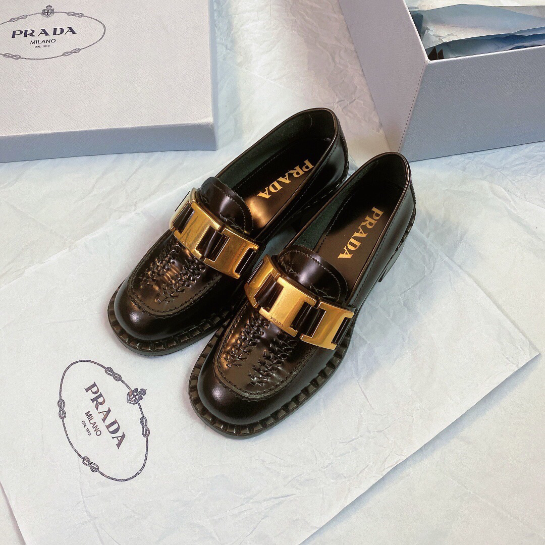 (W) Loafer Low 'Black Gold'