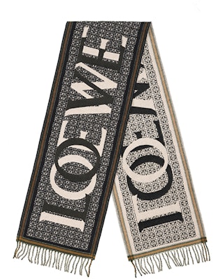 (W) LOEWE 藍色圍巾搭配圖案化標誌設計 F606257X515110 Lookbook (W) LOEWE 藍色圍巾搭配圖案化標誌設計 F606257X515110