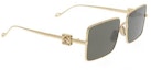Shop (W) LOEWE 金色方形金属太阳镜带侧标志。 LW40106U30N