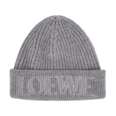 (Women) LOEWE Grey Wool Ribbed Beanie with Embroidered Logo. F540257X231120
