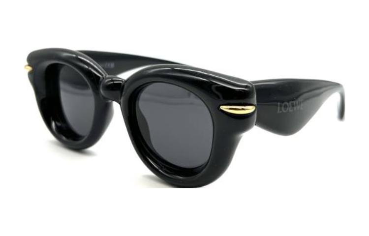 Order (W) LOEWE 黑色不规则形状太阳镜，带品牌标志印花镜腿。 LW40118I01A
