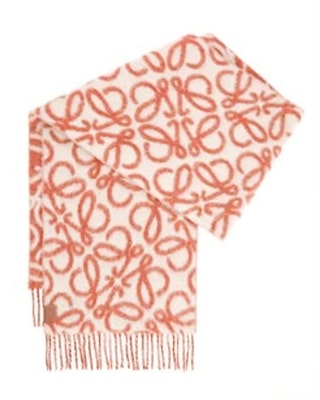 (W) 洛艾威 橙色印标流苏边围巾 F811257X239102 Lookbook (W) 洛艾威 橙色印标流苏边围巾 F811257X239102