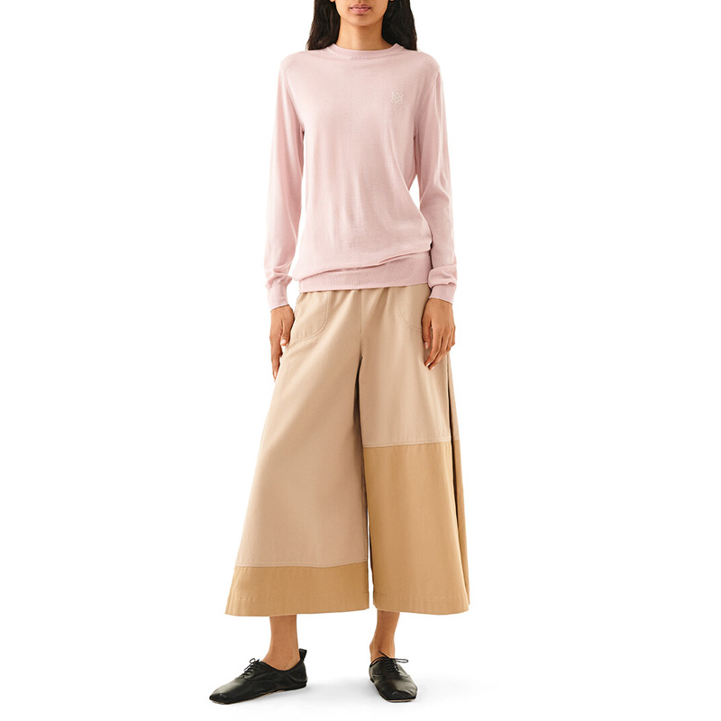 Shop (W) LOEWE 粉色修身刺绣圆领针织毛衣 S3109200MI7080