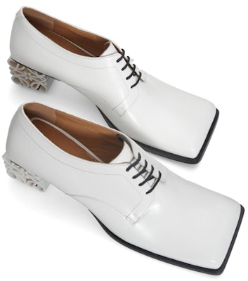 (W) 로에베 아나그램 레이스업 조각 힐 화이트 (Loewe Anagram Lace-up Sculptural Heel White) L815S02X12-2100 Lookbook (W) 로에베 아나그램 레이스업 조각 힐 화이트 (Loewe Anagram Lace-up Sculptural Heel White) L815S02X12-2100