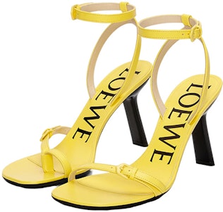 (W) ロエベ アナグラム パテント サンダル (アカシアイエロー) L814465X58-8802 Order (W) ロエベ アナグラム パテント サンダル (アカシアイエロー) L814465X58-8802
