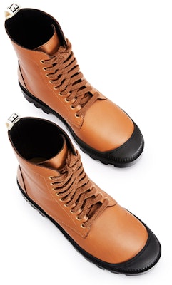 (W) 로에베 청키 레이스업 부츠 (브라운) L815285X14-2530 Shop (W) 로에베 청키 레이스업 부츠 (브라운) L815285X14-2530