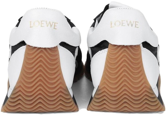 (W) LOEWE Flow Runner 'Hitam Putih' L815282X47-1102 Shop (W) LOEWE Flow Runner 'Hitam Putih' L815282X47-1102