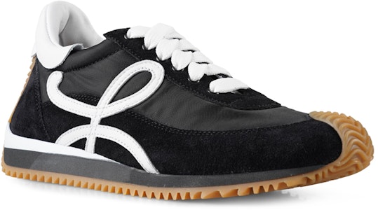 (W) 로에베 나일론 스웨이드 로우탑 블랙 (Loewe Nylon Suede Low-top Black) L815282X88-1102 Lookbook (W) 로에베 나일론 스웨이드 로우탑 블랙 (Loewe Nylon Suede Low-top Black) L815282X88-1102