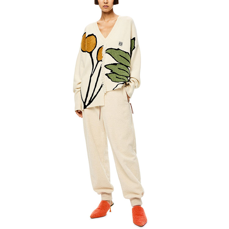 Lookbook (W) LOEWE FW21 Baju Sejuk Asimetri Mohair Wool Perang Muda S800Y14K27-2370