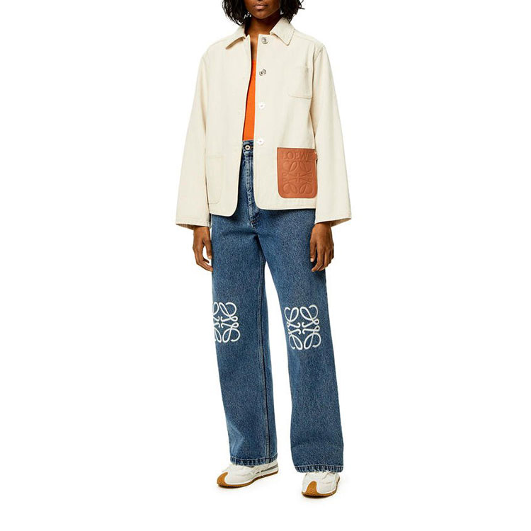 Lookbook (W) LOEWE FW22 棕色棉麻Anagram皮革口袋工裝外套. S359Y02X64-2370