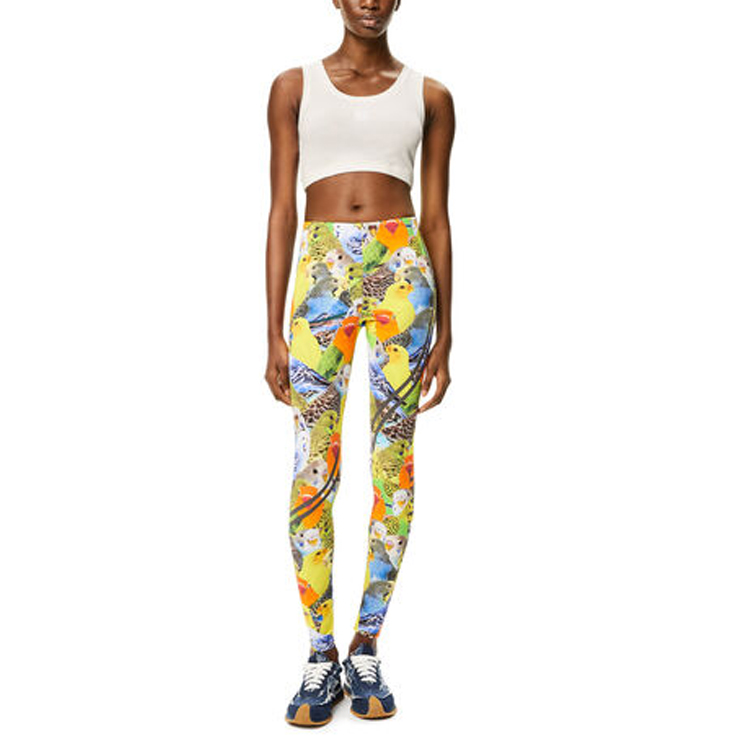 Lookbook (W) LOEWE FW22 Camiseta Sin Mangas Blanca Cuello Redondo Casual. S359Y23X25-2100