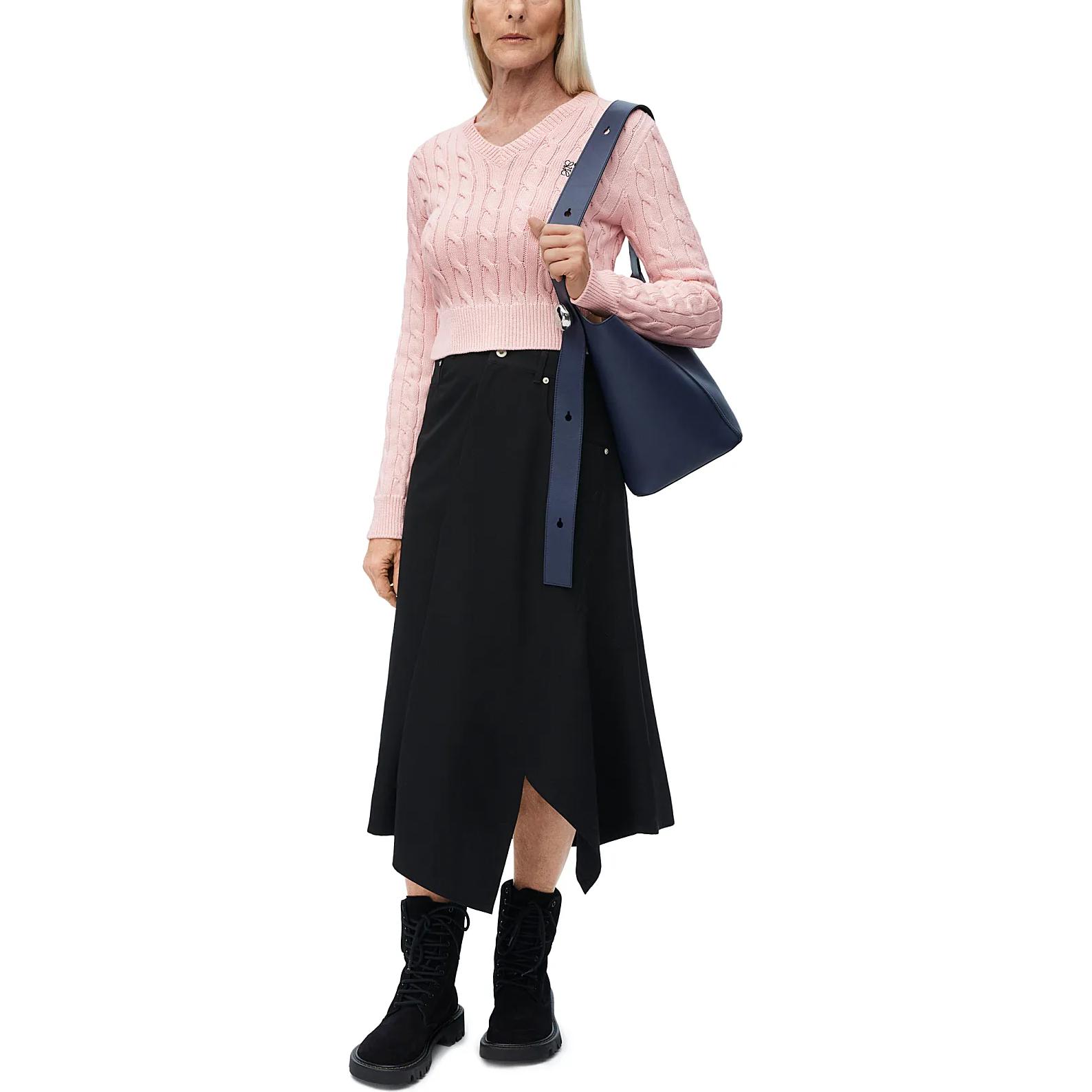 Purchase (Women) LOEWE FW24 Baby Pink  V-Neck Embroidered Logo Knit Cardigan. S359Y14KFG-7080