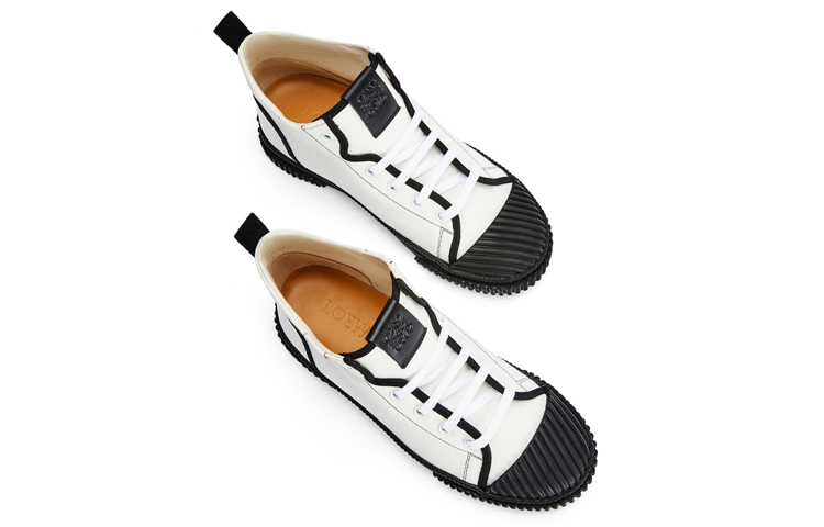 Shop (W) LOEWE High-Top Canvas Sneakers ''Baumwollweiß'' L815282X21-1950