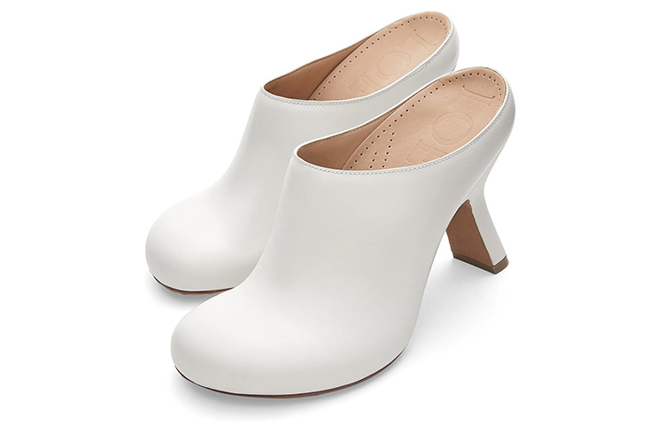 Order (W) 로에베 레더 하이힐 뮬 (화이트) L814V29X09-2100