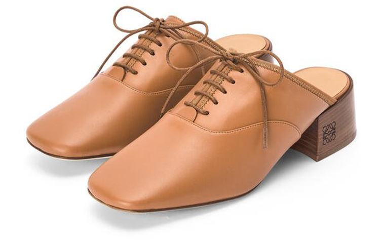 Lookbook (W) LOEWE Tumit Tinggi Kulit Mule 'Camel' L815S02X05-3150