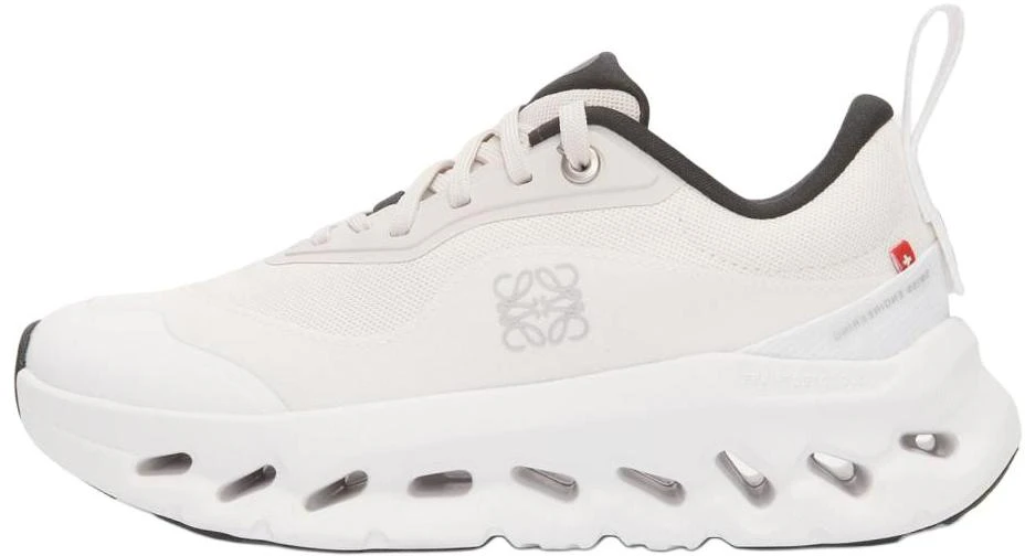 women-loewe-on-x-round-toe-low-white-l929282-x17-2167