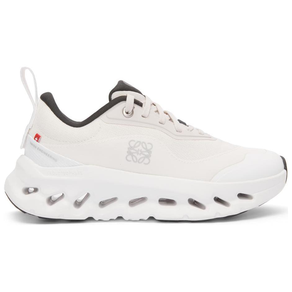 Order (W) LOEWE On x Kasut Hujung Bulat Rendah 'Putih' L929282X17-2167