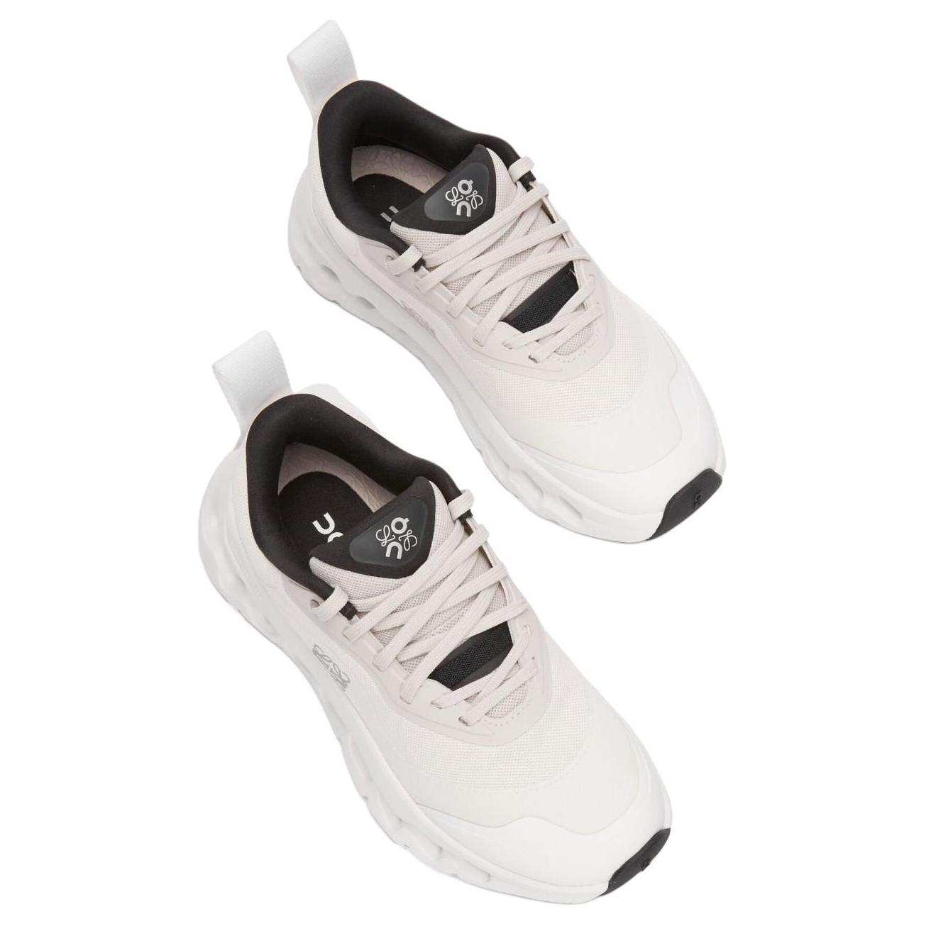 Purchase (W) LOEWE On x Kasut Hujung Bulat Rendah 'Putih' L929282X17-2167