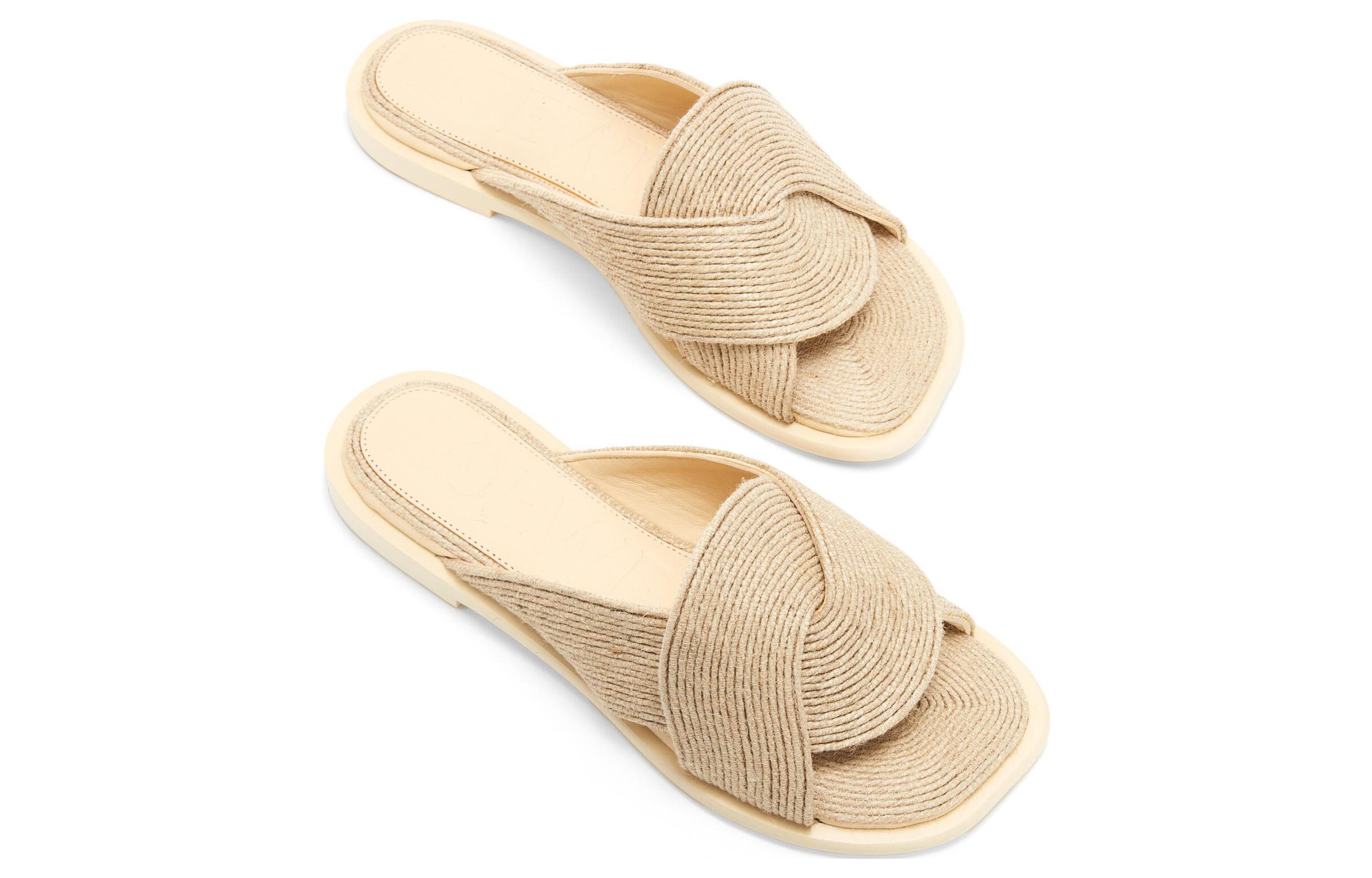 Lookbook (W) Sandal Santai Mewah LOEWE Slip-On Beige Toe Bulat L616465X54-2123