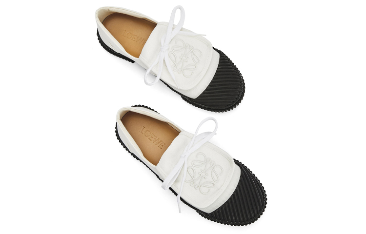 Shop (W) LOEWE Sepatu 'Canvas Putih' L815282X20-1950