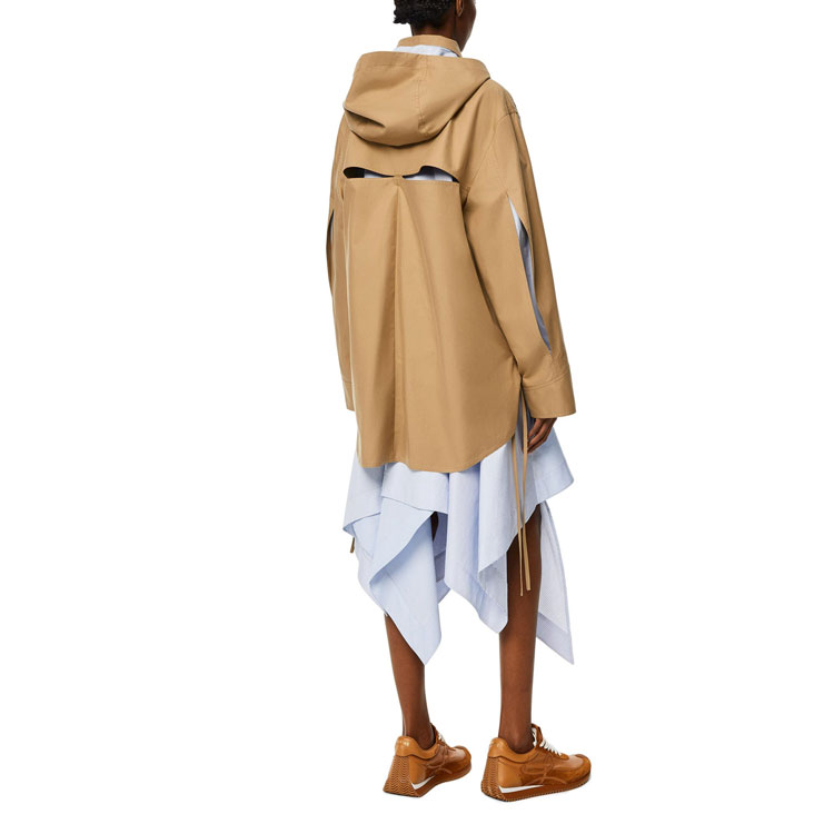 Shop (W) LOEWE SS21 Jaket Parka Hood Lepas Wanita Warna Cokelat Karamel. S540Y02X10-3550