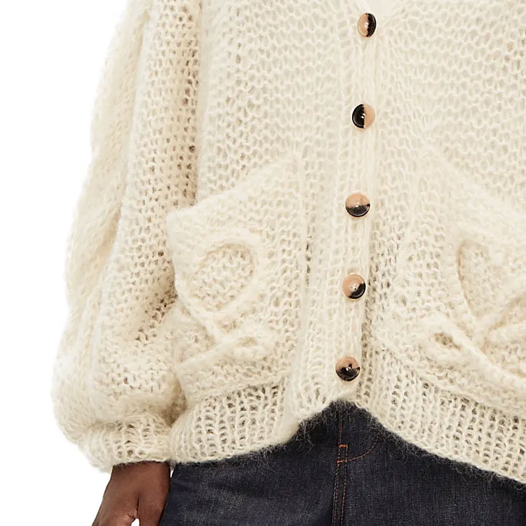 Sizing (W) LOEWE 2022春夏V领宽松针织开衫米色休闲毛衣. S817Y16K11-2370