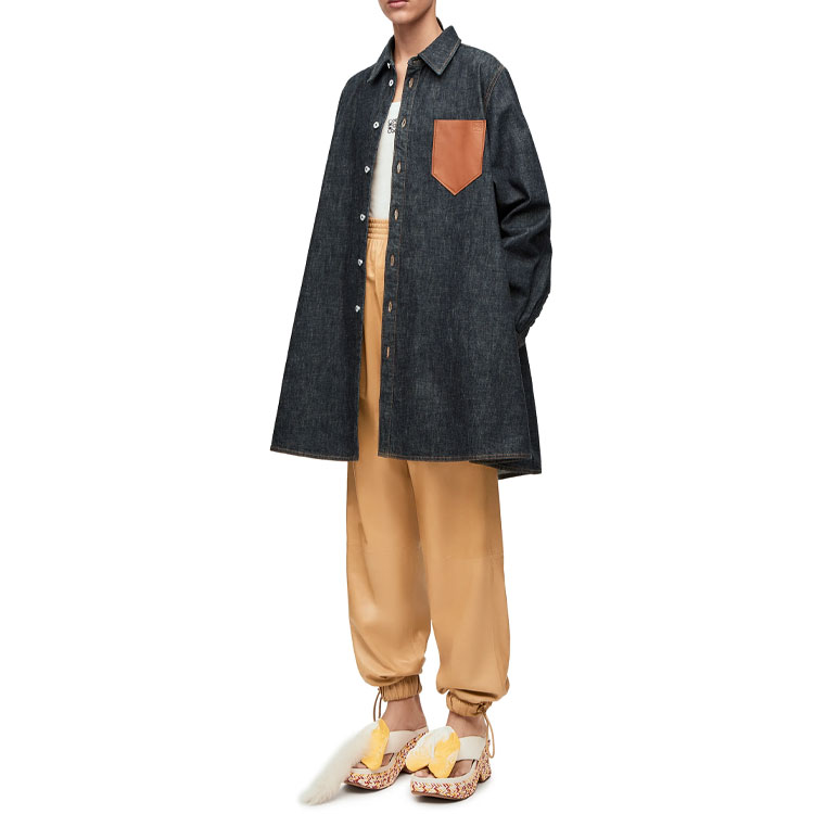 Lookbook (W) 로에베 SS23 데님 블루 포켓 패치 루즈 롱슬리브 셔츠 S540Y13X27-5400