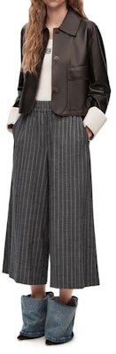 (Women) LOEWE SS23 Grey Striped Printed Straight-Cut Cropped Pants Casual. S359Y04XAM-1114 Lookbook (Women) LOEWE SS23 Grey Striped Printed Straight-Cut Cropped Pants Casual. S359Y04XAM-1114