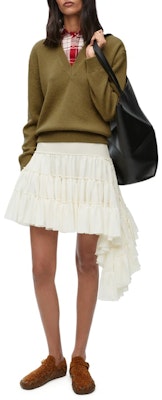 (Women) LOEWE SS24 Grey White Asymmetric Layered Pleated Casual Skirt S540Y08XAJ-2120 Lookbook (Women) LOEWE SS24 Grey White Asymmetric Layered Pleated Casual Skirt S540Y08XAJ-2120