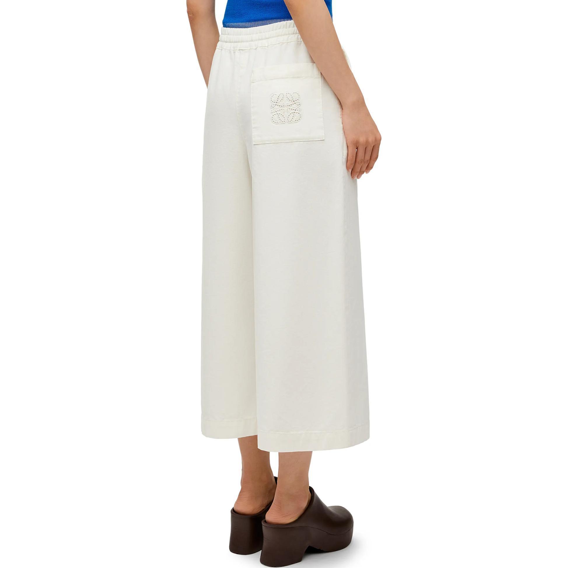 Shop (Women) LOEWE SS24  White Cropped Relaxed Pants with Embroidery Details. S616Y11X37-2100