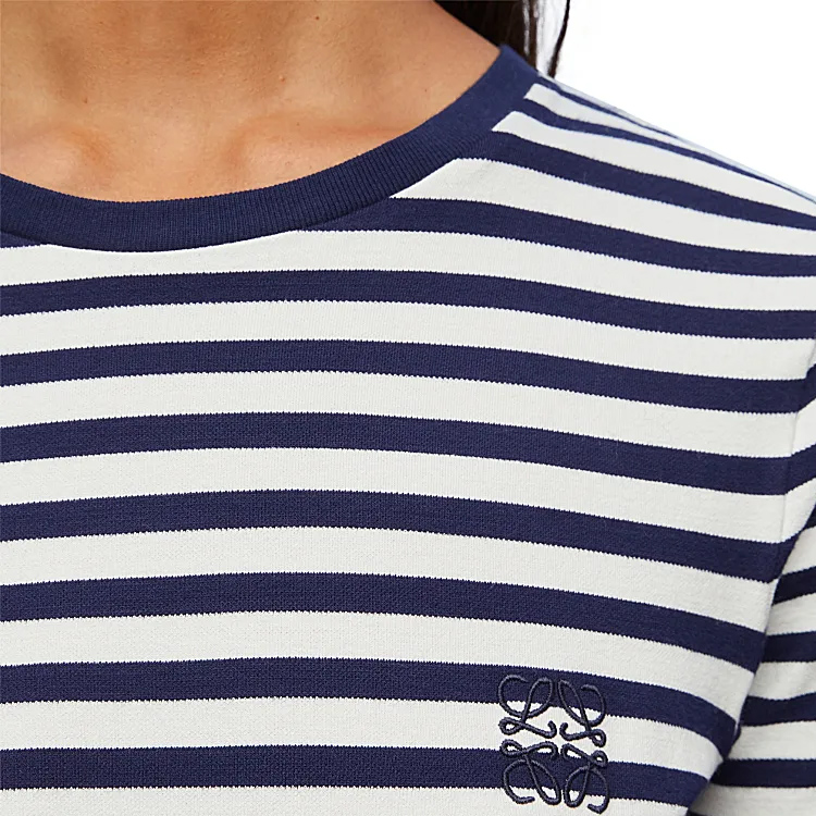 Sizing (W) LOEWE SS24 海軍藍條紋修身短袖T恤。 S359Y22X55-4933