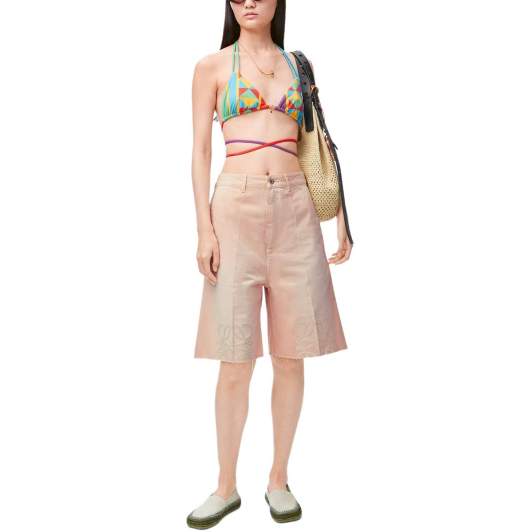 Lookbook (W) 로에베 SS25 워시드 핑크 로우라이즈 버튼 트윌 캐주얼 반바지 여성. S616Y1GX05-7200