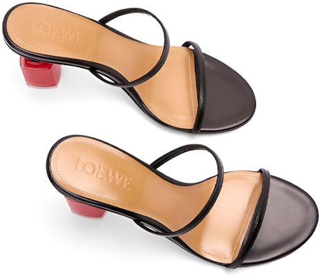(W) 로에베 블랙 스틸레토 샌들 (시크한 스트랩) L814465X16-1100 Shop (W) 로에베 블랙 스틸레토 샌들 (시크한 스트랩) L814465X16-1100