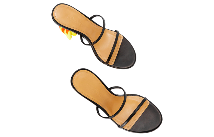 Lookbook (W) Sandal Kulit LOEWE Tulip 'Hitam' L815465X64-1107