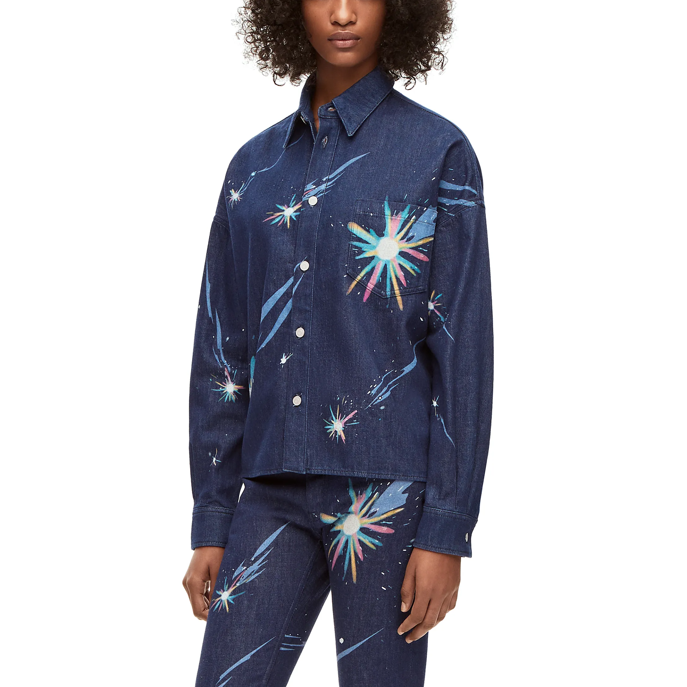 Shop (W) ロエベ x ハウルの動く城 SS23 ネイビーブルー メテオプリント デニムシャツ. SB44Y50X01-5110